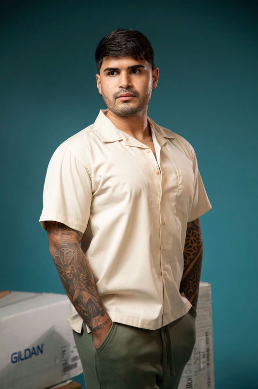 Men’s Short-Sleeve Superblend Poplin Shirt with Bone Buttons